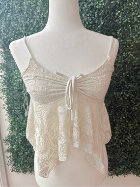 Romantic Lace Tie-Front Crop Top - Cream
